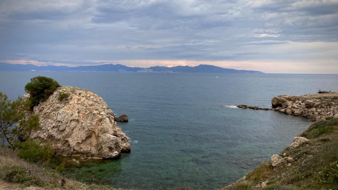 Apartamento L' Escala Exterior foto